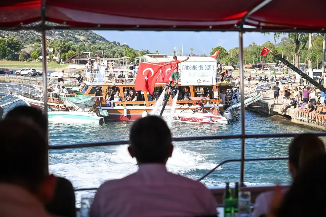 Antalya'nın İlçelerinde Kabotaj Coşkusu: Sahillerde Tarihi Rekorlar Kırıldı 12
