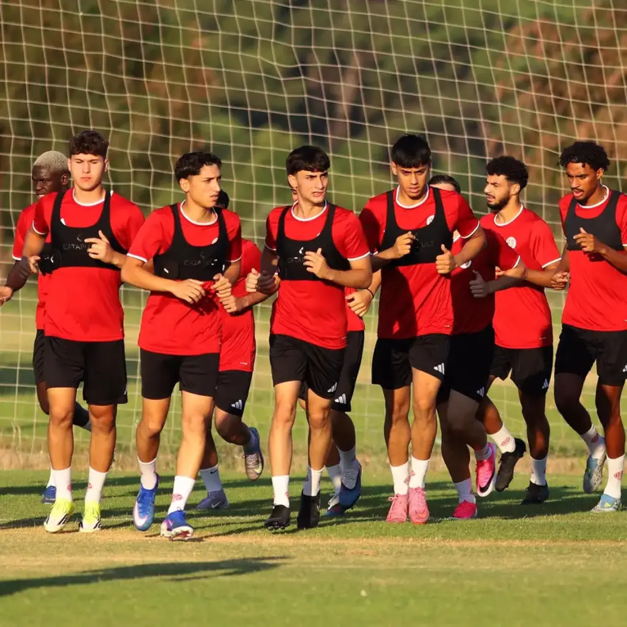 Antalyaspor'da Bülent Korkmaz Dönemi Dinamik Başladı! 1