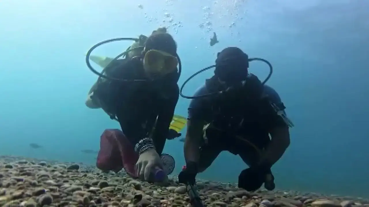 Antalya Kıyıları Tehlikede: Hıdırellez Dilekleri Balıkları Öldürüyor 4