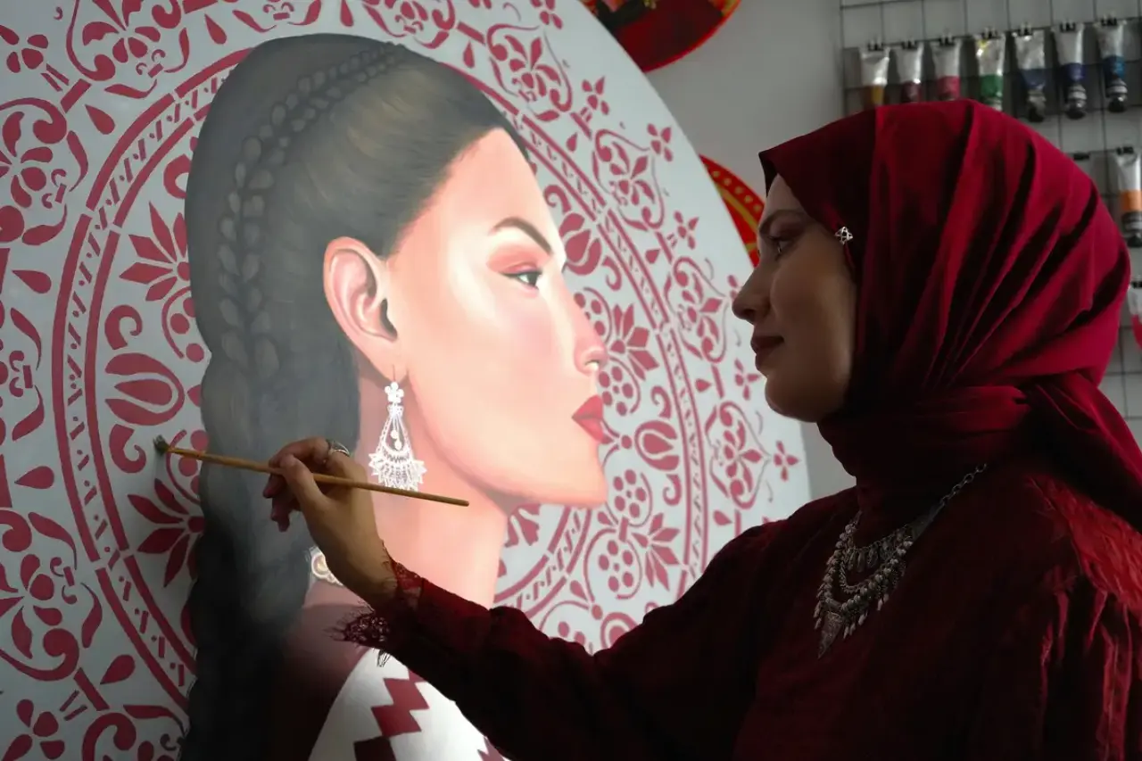 Sandıktan Tuvale: Antalyalı Ressam Türk Gelinlerini ve Dantel Mirasını Resmetti 5