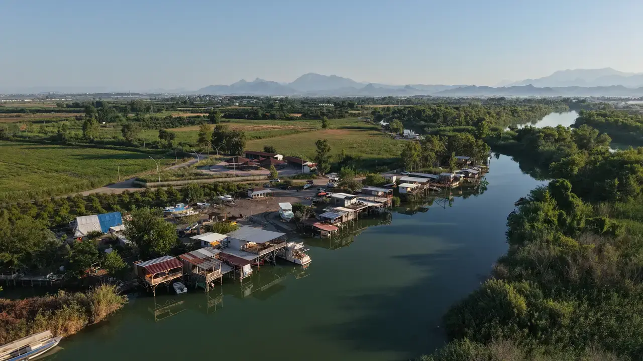 Kaçak Yapılar Köprüçay ve Acısu Nehirlerini de Sardı! Kirlilik Tehdidi Büyüyor 6
