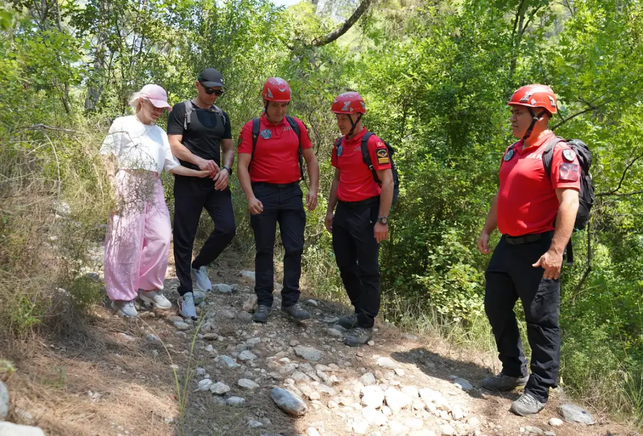 Antalya JAK Timlerinden Hayat Kurtaran Nöbet 8