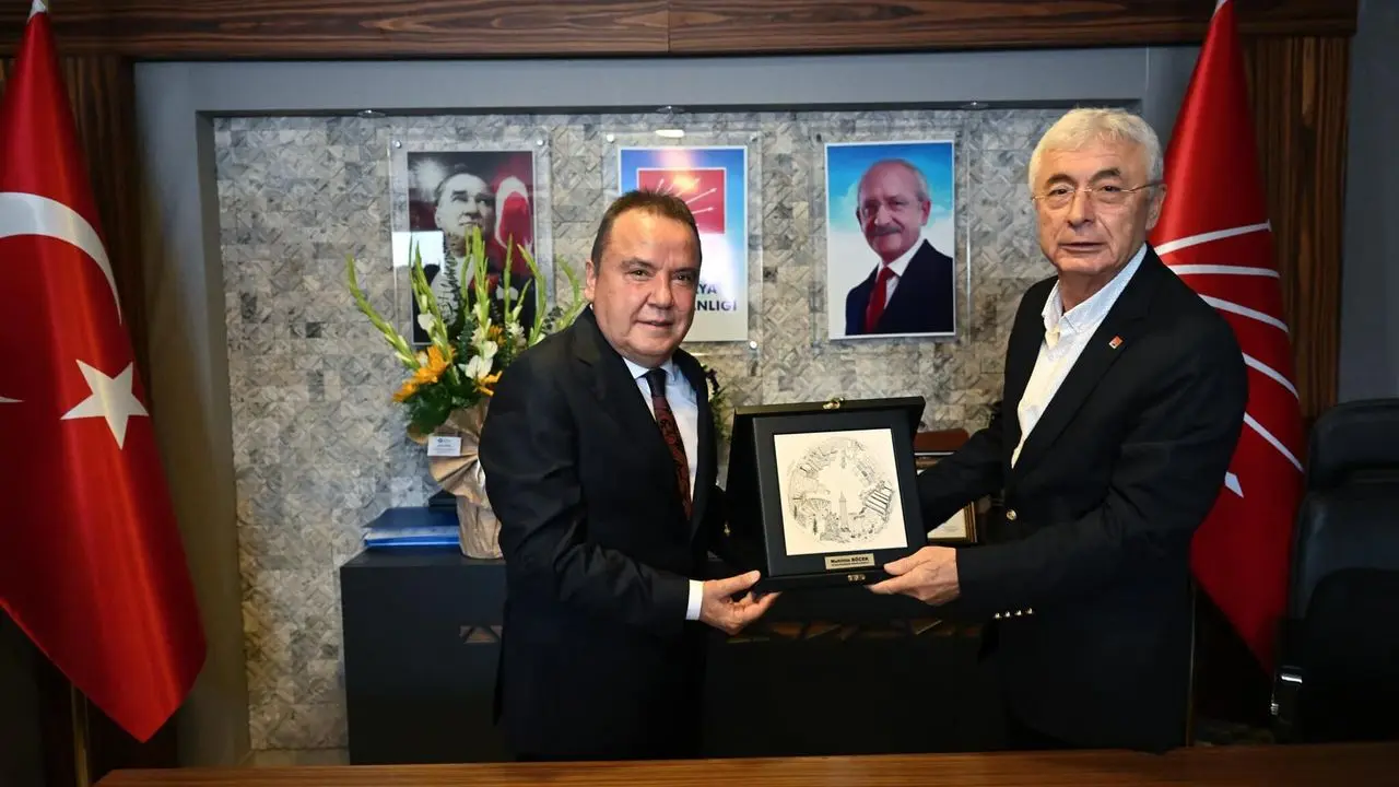 Başkan Böcek, Kamacı'ya başarı diledi - Alanya Haber - Alanya Son Dakika  Haberleri