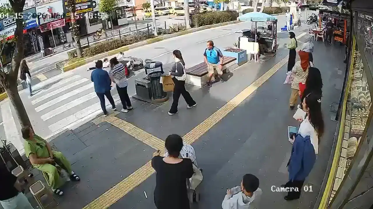 manavgatta-anne-ve-kiza-carpip-kacti